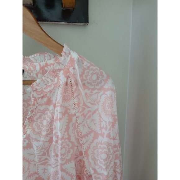 Talbots Smocked V Neck Popover Blouse Size Large Petite Pink Floral Work Lace - Picture 3 of 9